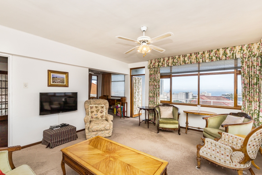 2 Bedroom Property for Sale in Sea Point Western Cape
